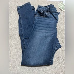Size 9R (W29 L30) High-Rise super skinny Hollister Classic Stretch blue jeans